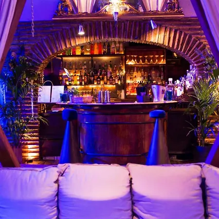 Отель для свиданий Almanuda - Naturist Village - Adults Only